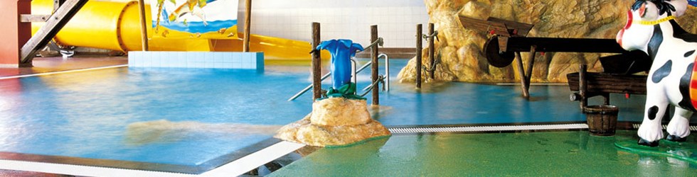 Zwembadvloeren van Silikal zijn zeer decoratief, uiterst geschikt voor natte ruimtes en antislip waardoor de veiligheid verhoogd wordt.